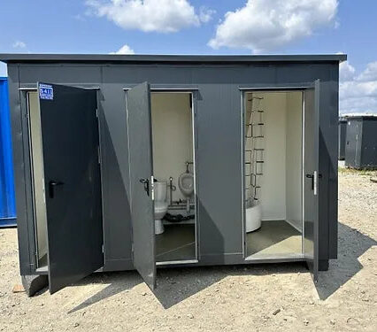 Conteneur sanitaire à 3 cabines