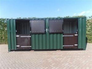 Box à chevaux container